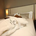 U-visionary Hotel