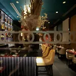 U-visionary 酒店 4*