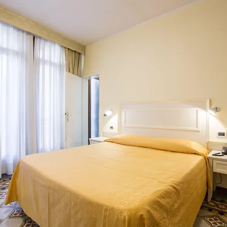U-visionary Hotel