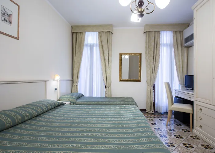 U-visionary Hotel 4*