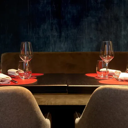 U-visionary Hotel 4*