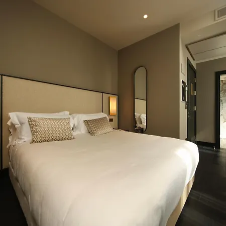 U-visionary Hotel 4*