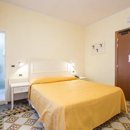 Hotell Universo & Nord 3*
